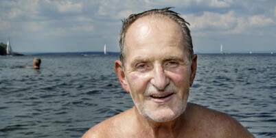 image: Jon Michelet (69) lover fem bøker om «Skogsmatrosen»